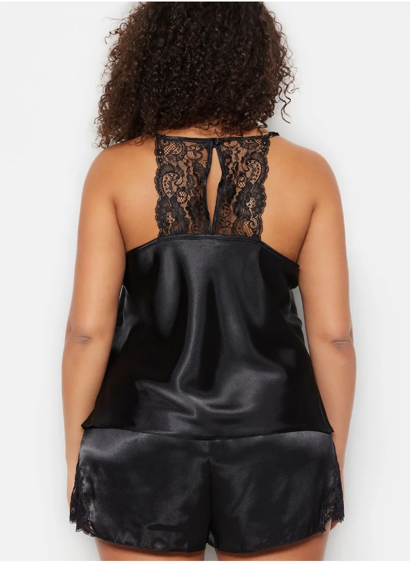 Trendyol Curve Lace Detail Short Pyjama Set