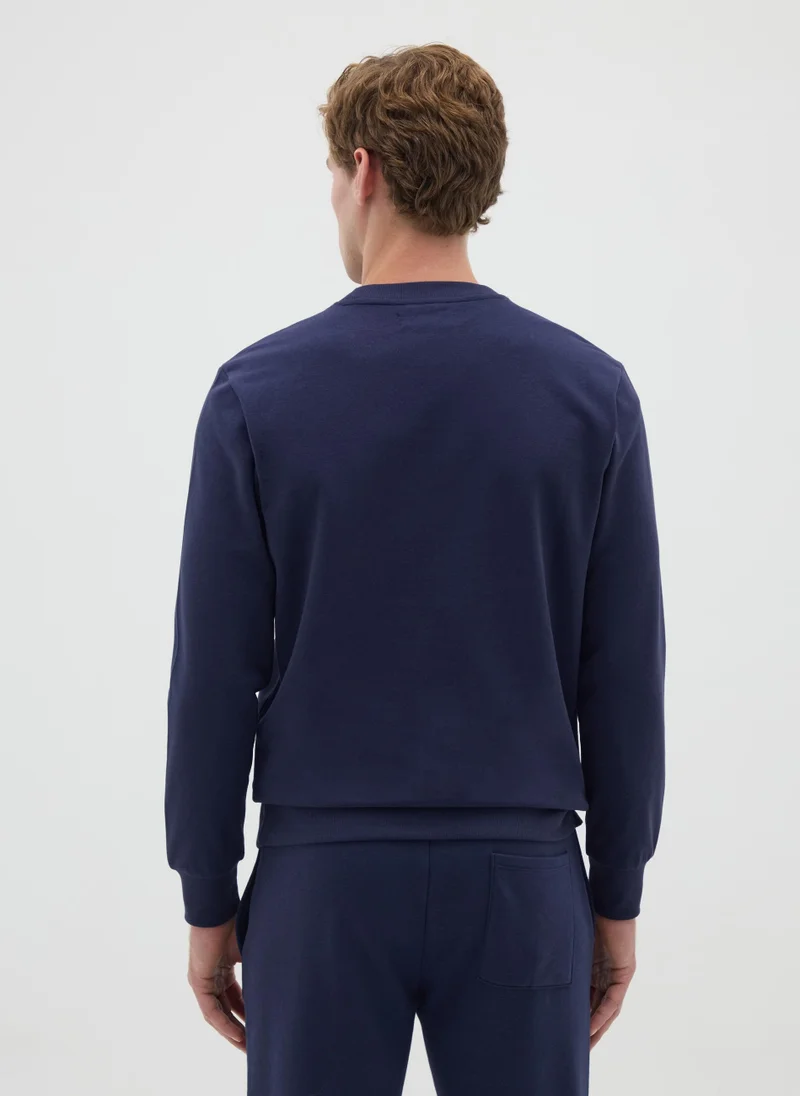 او في اس BLUE CREW NECK SWEATSHIRT