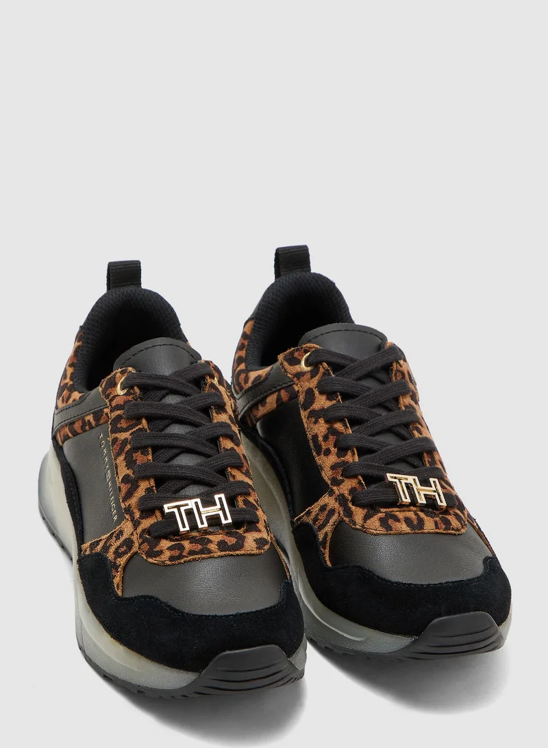 TOMMY HILFIGER Leo Sporty Sneaker