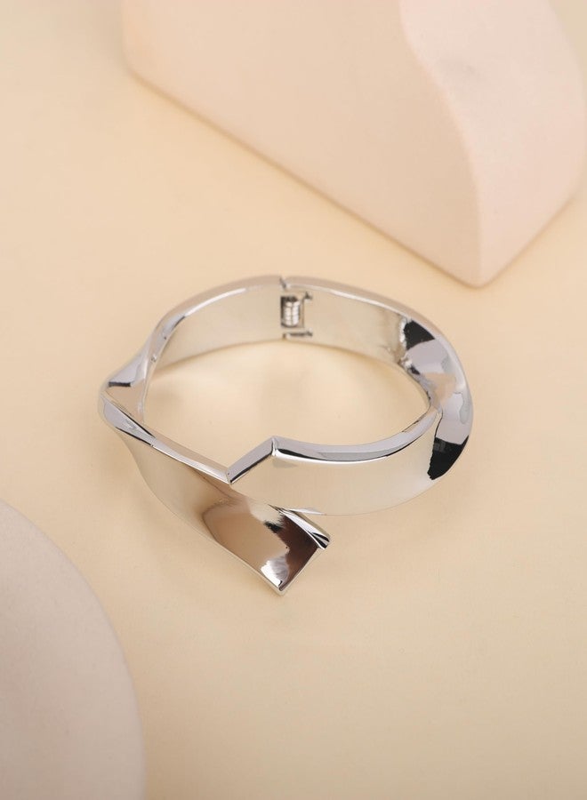 YERTTER Dainty Minimalist Metal Wide Irregular Bangle Cuff Bracelet Hammered Open Wrist Cuff Gothic Chunky Bangle Statement Bracelets for Women(Silver) - Image 3
