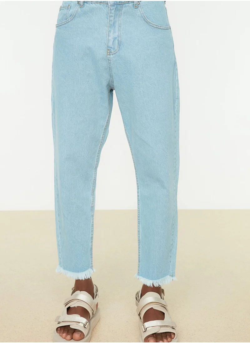 trendyol Light Wash Relaxed Fit Jeans