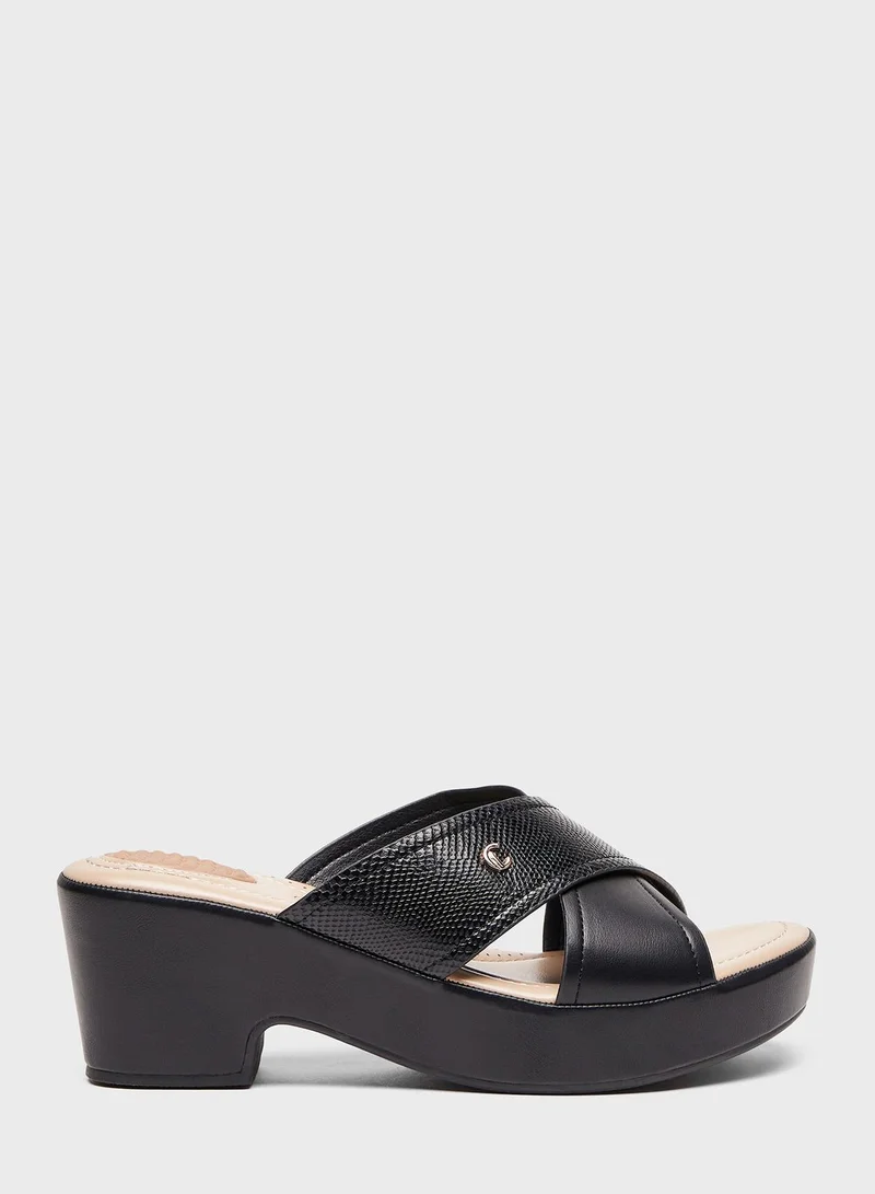 لو كونفورت Block Heel Sandals