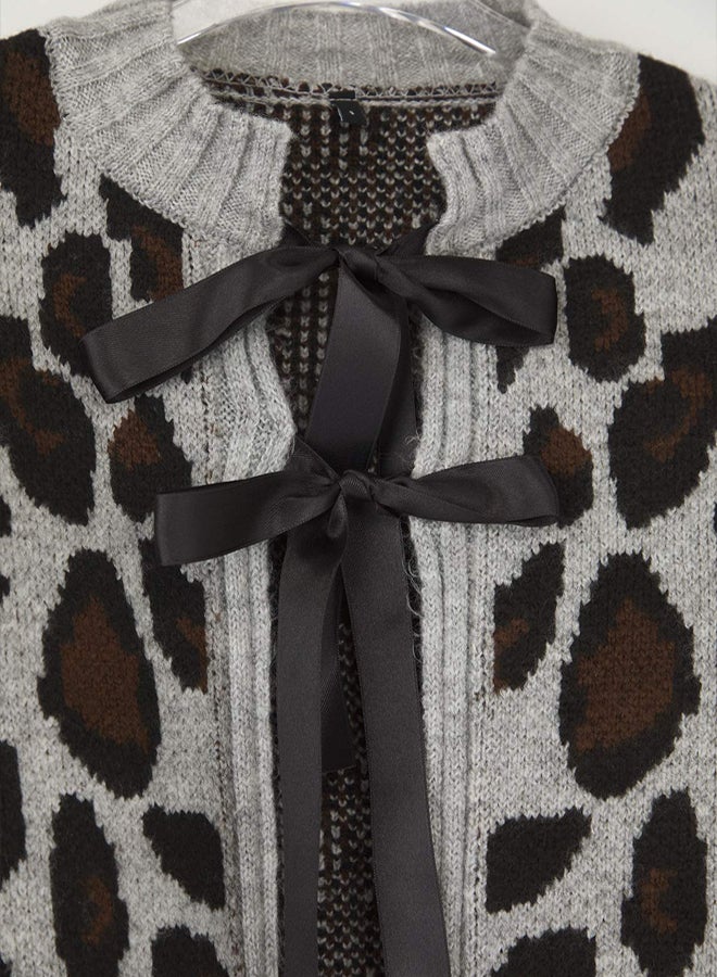 trendyol Light Gray Leopard Print Crop Soft Textured Knitwear Cardigan - Image 5