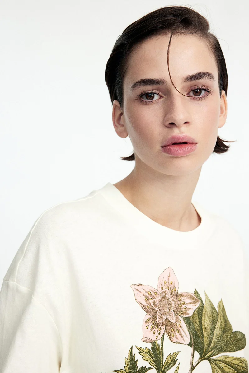 H&M Oversized motif-detail T-shirt