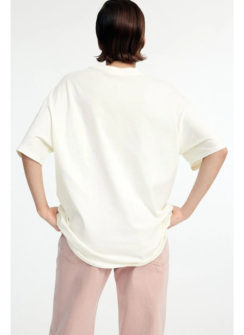 اتش اند ام Oversized motif-detail T-shirt