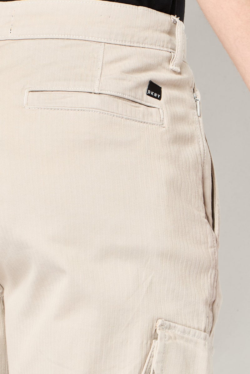 DKNY Men Regular Fit Textured Cargo Pants, Beige - Image 3