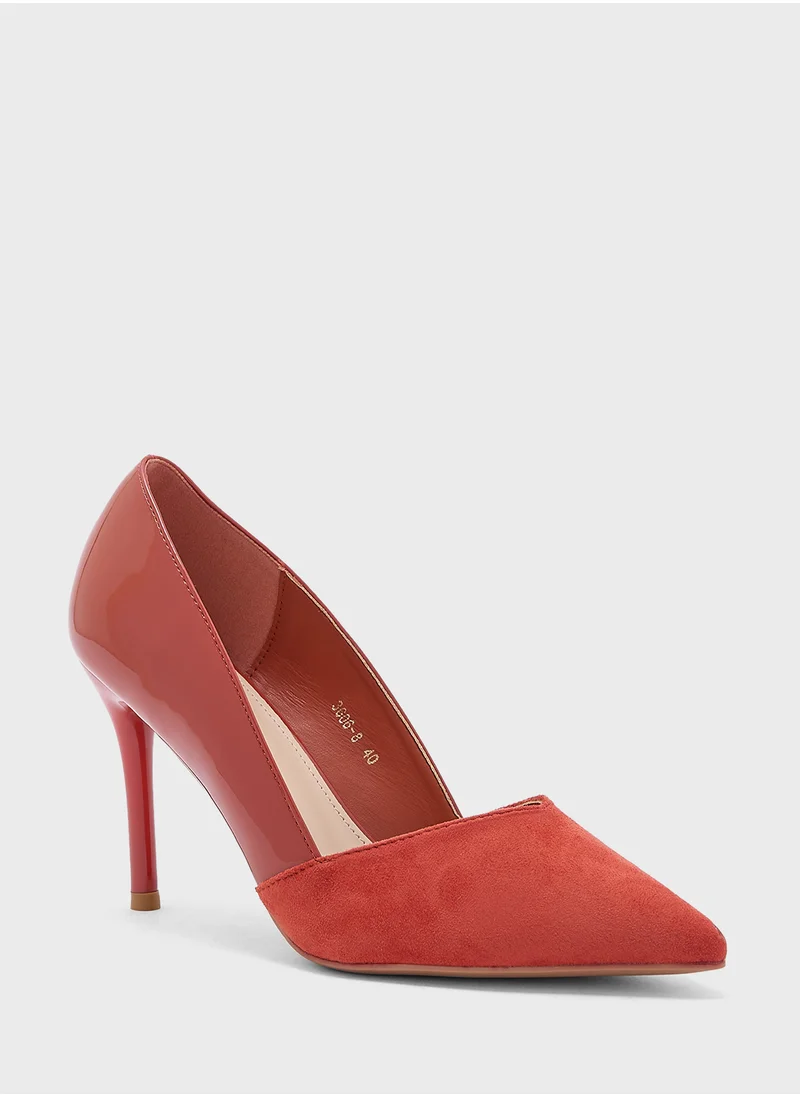 ايلا Classic Pointy Toe Pump