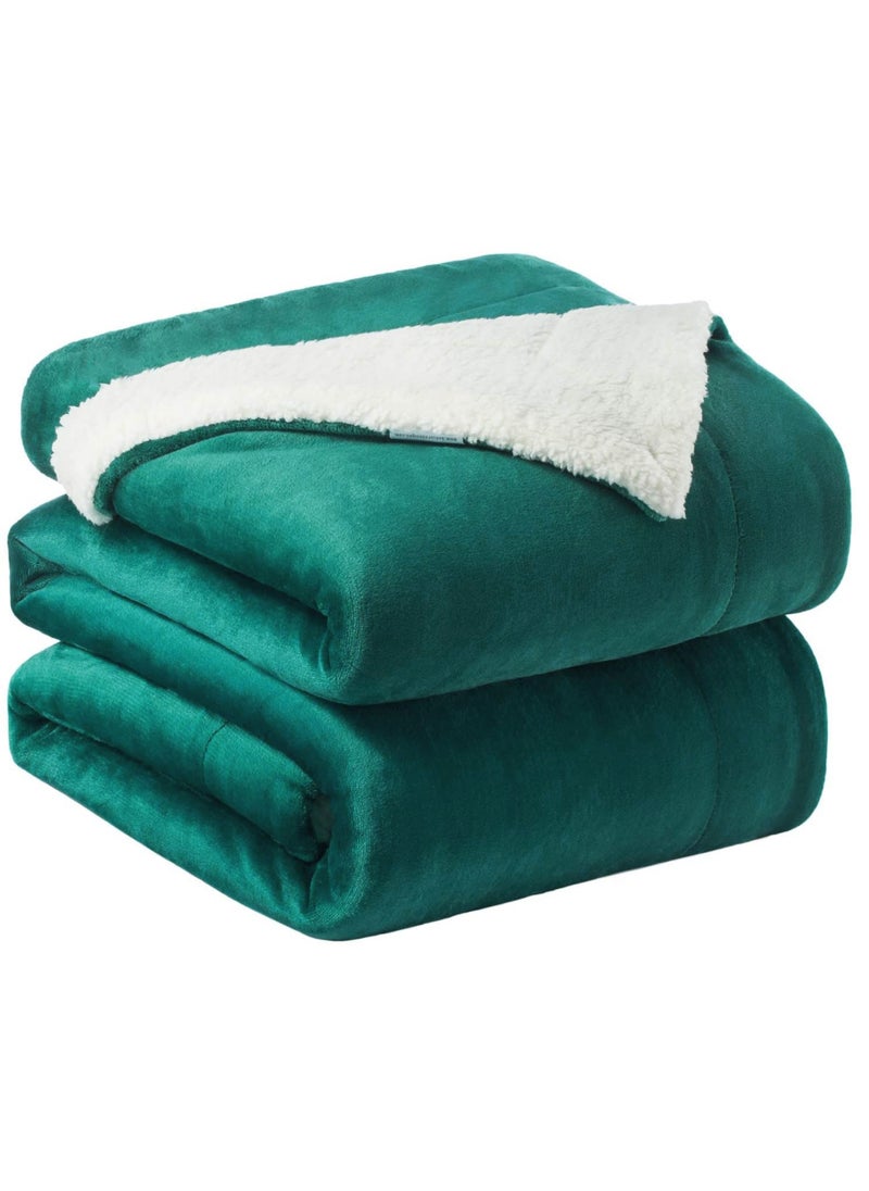 Fabienne Silky Soft Sherpa Blanket King Size Ultra Plush Bed Blanket Green 220x240 cm  - Image 2
