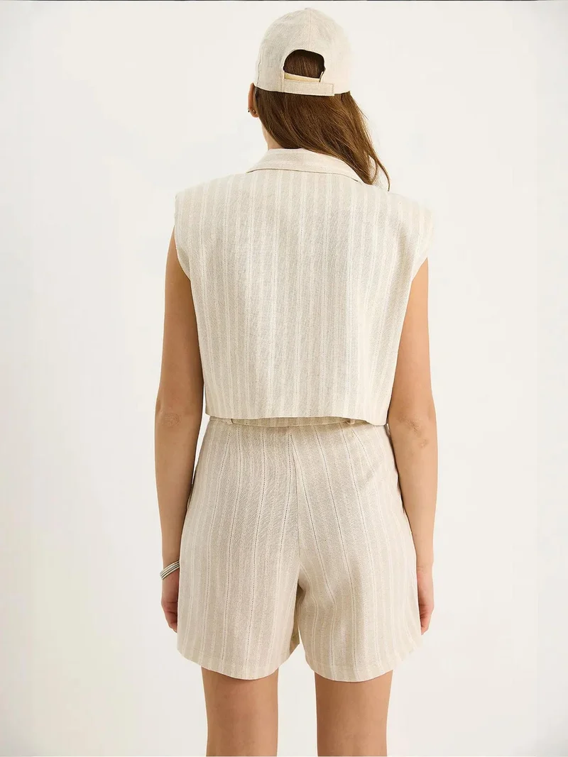 بيانكو لوتشي طقم قطعتين مخطط برقبة على شكل  بدون أكمام بأزرار من لوتشي