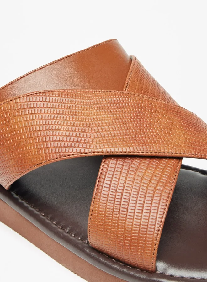 ال بي ال من شو اكسبرس Men Textured Slip-On Criss Cross Arabic Sandals
