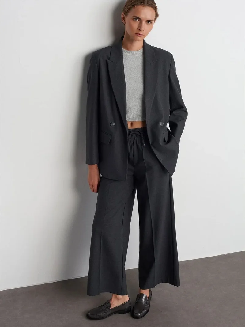 Dilvin Dilvin Wide-Leg Crepe Trousers With Drawstring Waist
