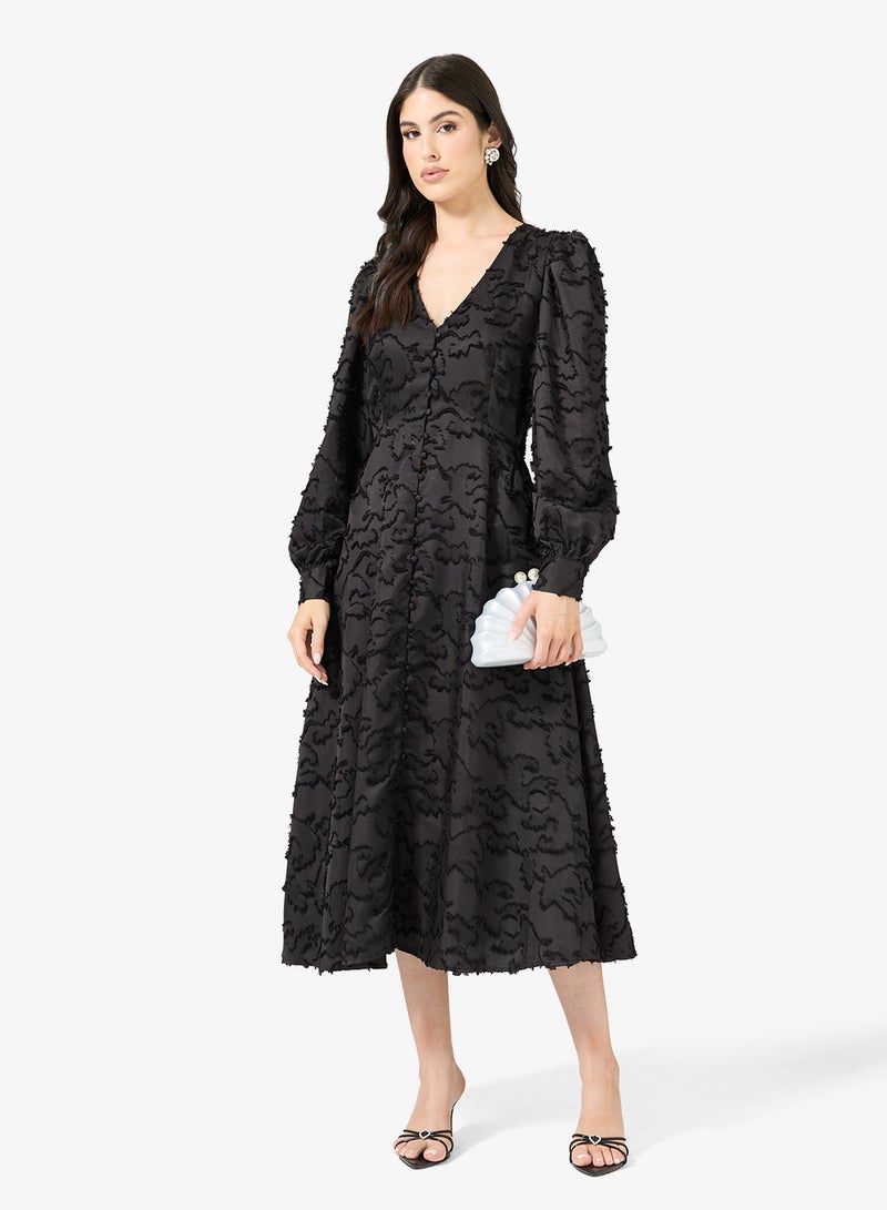 YAS Lace Detail V Neck Long Sleeve Midi Dress - Image 4