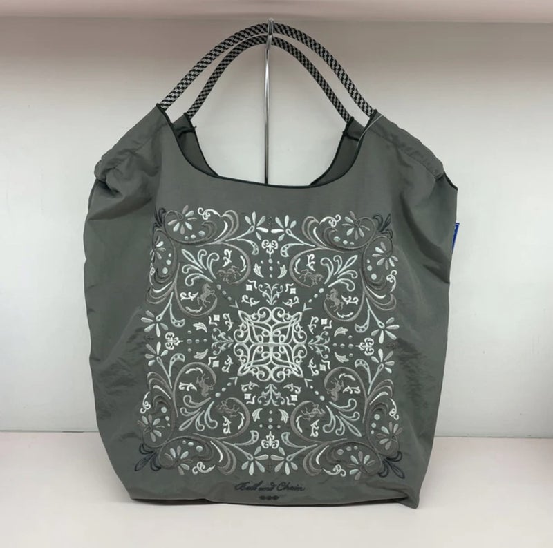 New Japanese Ball Chain Flower Vine Embroidered Shopping Bag Fashion Environmental Protection Casual Portable Travel Shoulder Bag Fashion - Image 4