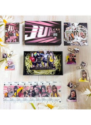 صندوق هدايا بلاكبينك ألبوم JUMP مع 4 سلاسل مفاتيح، مجسم، 8 بطاقات شفافة، 55 بطاقة لولو، 103 ملصقات - view 3