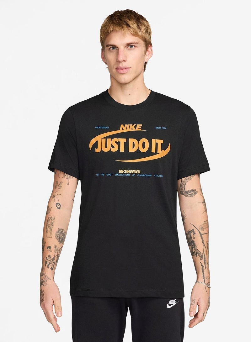 Nike Nsw Just Do It Graphic T-Shirt - Image 1