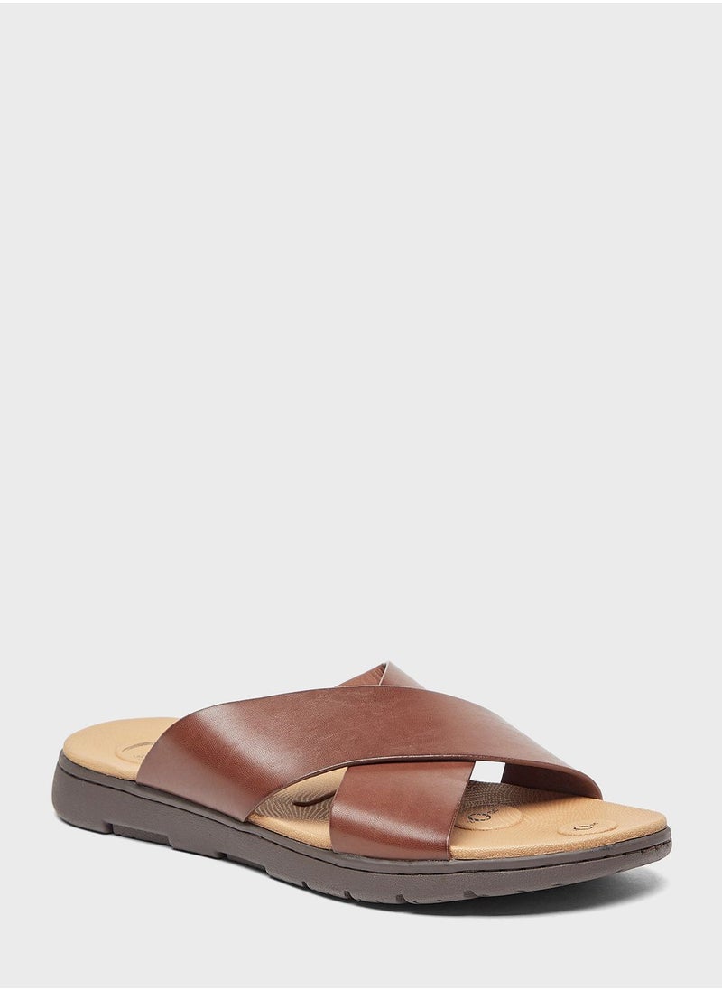 Le Confort - Cross Strap Arabian Sandals - Image 1