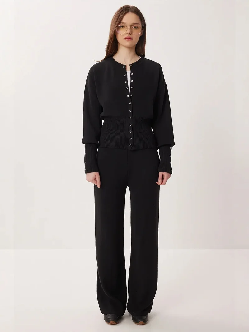 السعادة في إسطنبول ISTANBUL Ribbed Knit Co-Ord Set with Button Closure