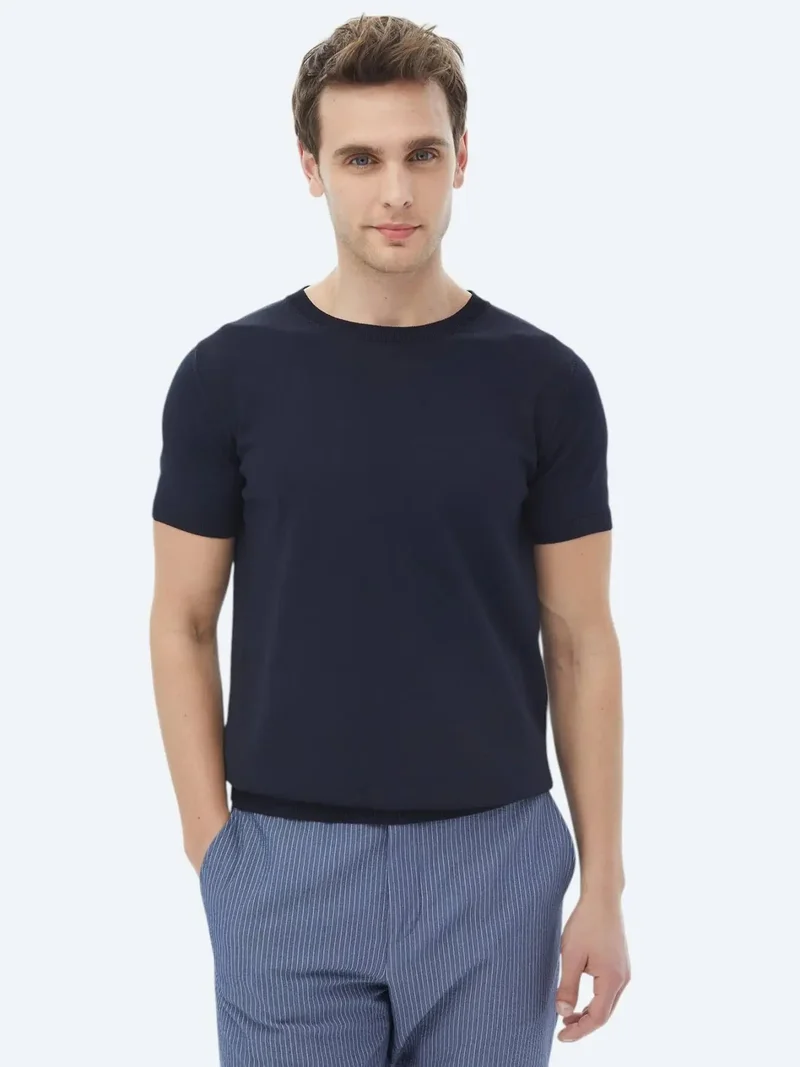 كيب تيشيرت أزرق داكن