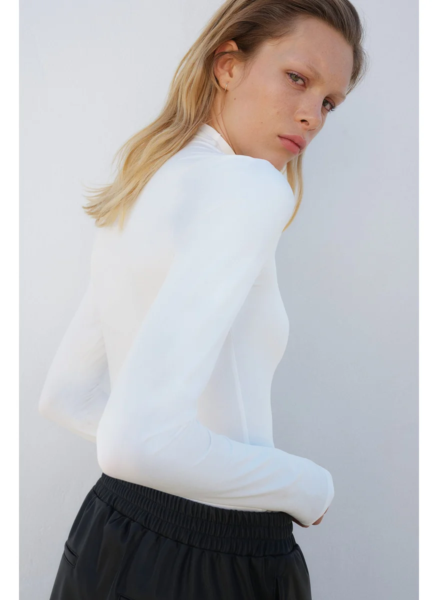 اتش اند ام Turtleneck Jersey Top