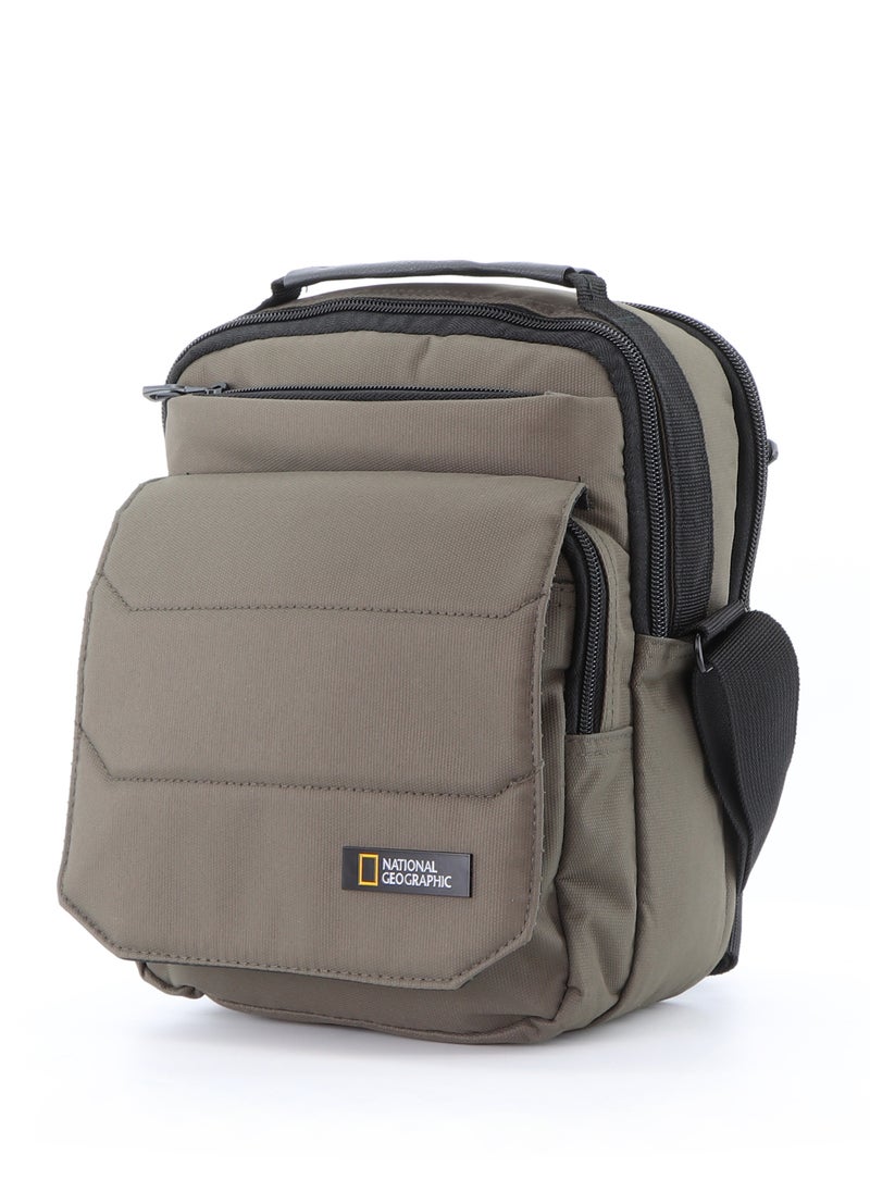 NATIONAL GEOGRAPHIC National Geographic Pro Utility Bag  with Handle Khaki - Compact Travel Bag for Men and Women, Shoulder Bag, Portable Organizer, Sustainable Material and Eco Friendly  - Image 2