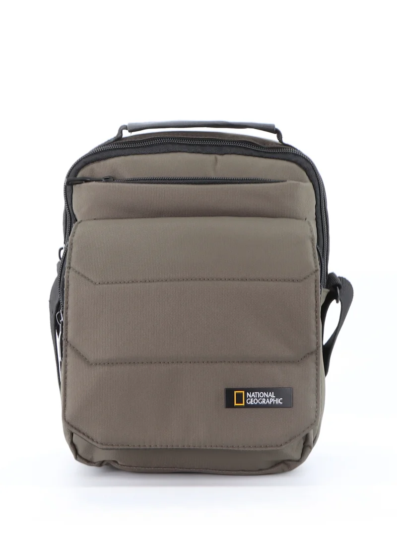 ناشيونال چيوغرافيك National Geographic Pro Utility Bag  with Handle Khaki - Compact Travel Bag for Men and Women, Shoulder Bag, Portable Organizer, Sustainable Material and Eco Friendly