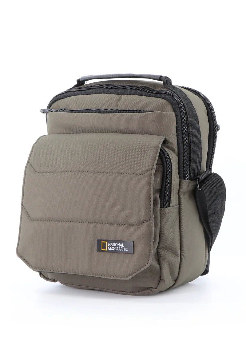 ناشيونال چيوغرافيك National Geographic Pro Utility Bag  with Handle Khaki - Compact Travel Bag for Men and Women, Shoulder Bag, Portable Organizer, Sustainable Material and Eco Friendly