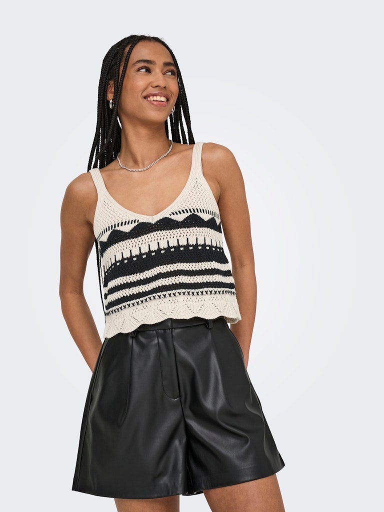 ONLY ONLMERIDA  CROP V-NECK TOP KNT - Image 1