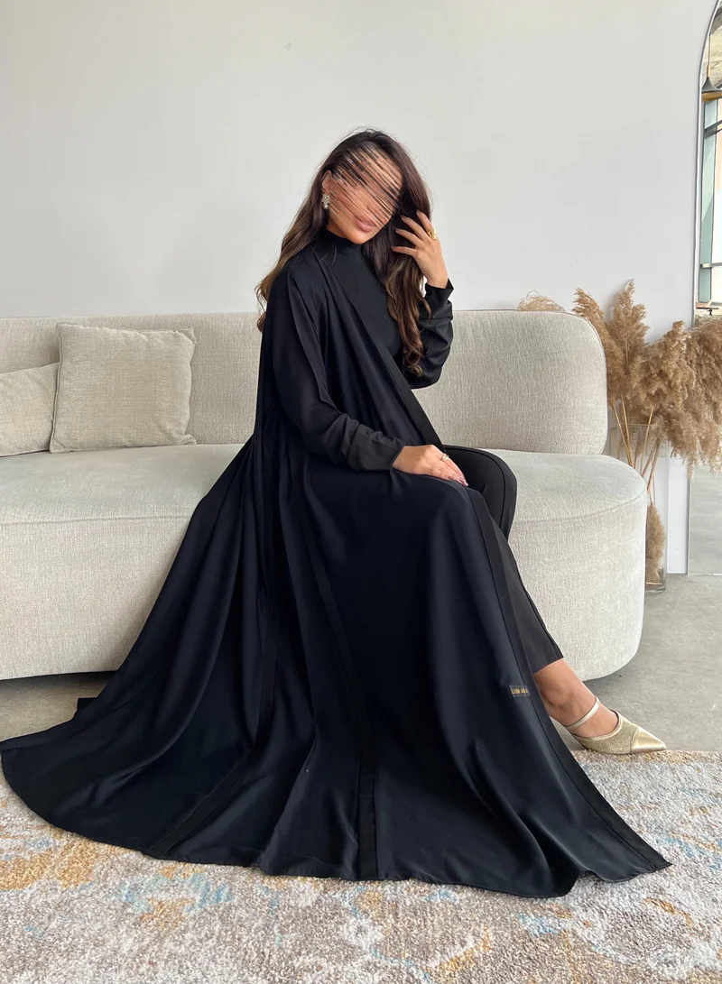 Lusin Abaya Black Abaya With black Stretch Sleeves And Elegant Purple Lines