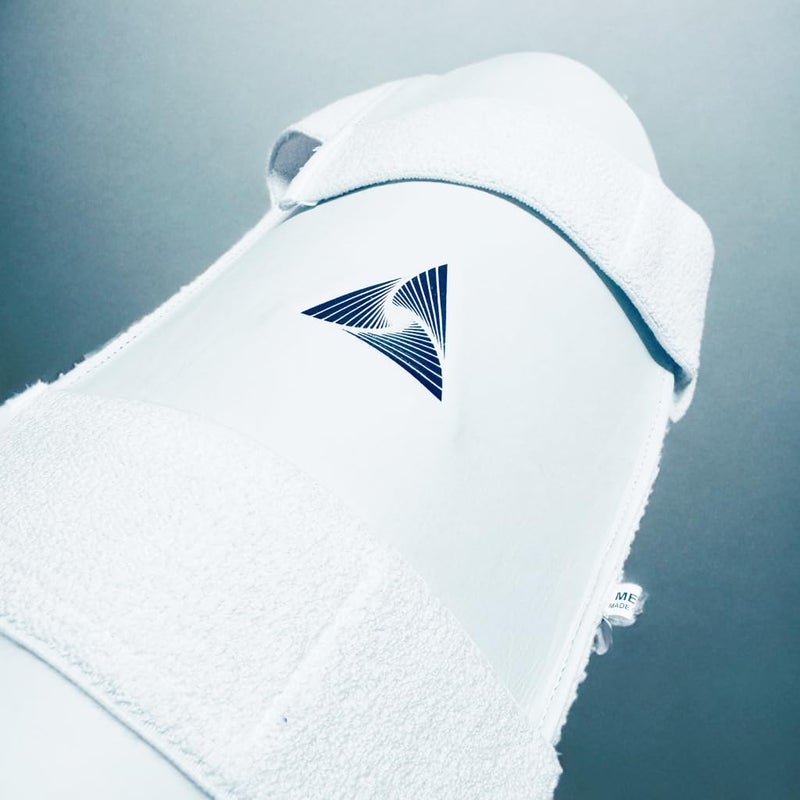 CONSTANT Player Edition Cricket Thigh Pad (Leather) (White, Men Size, Left Handed) - Image 3