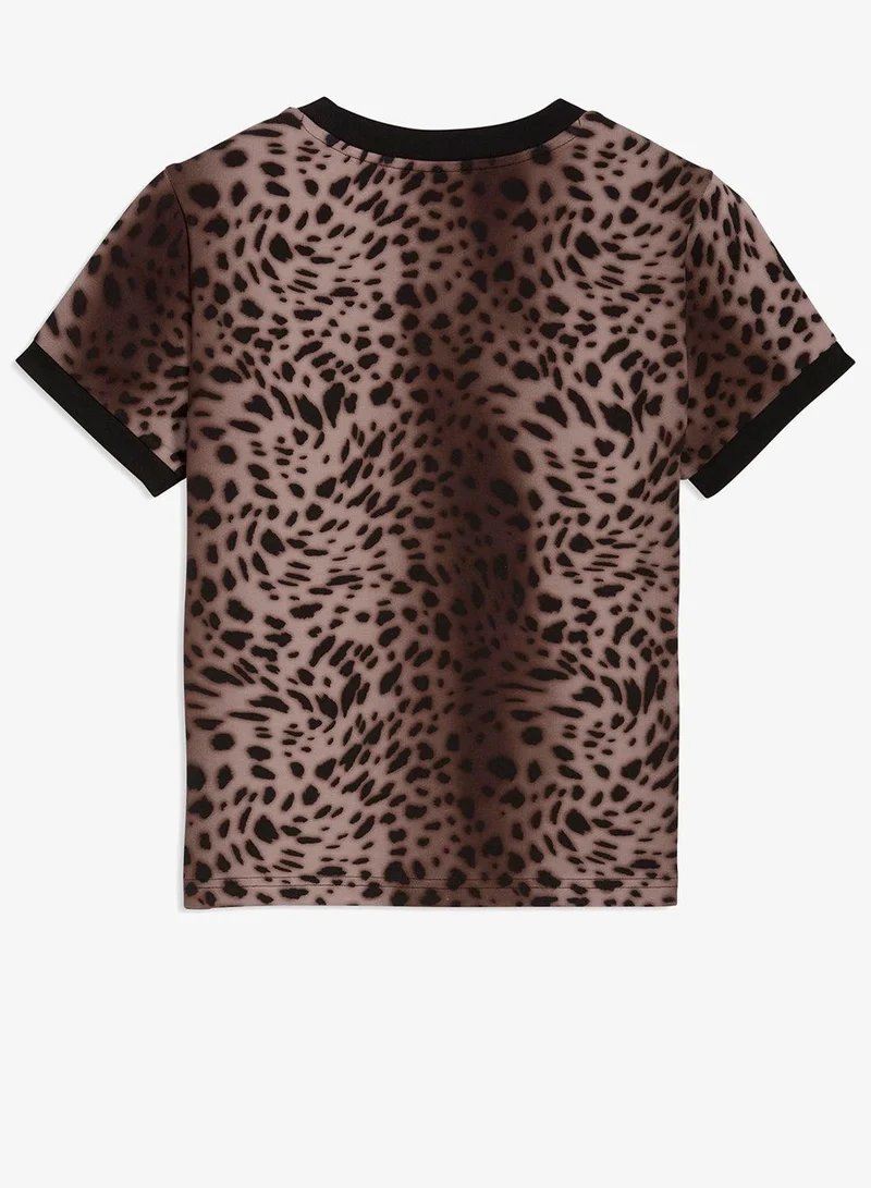 بوما تيشيرت ليون لوكس الأساسي برسومات