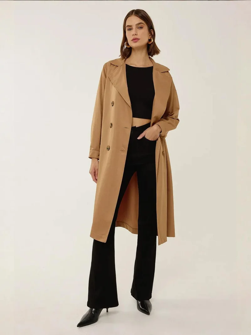 HICCUP Buttoned Light Trenchcoat with a Belt