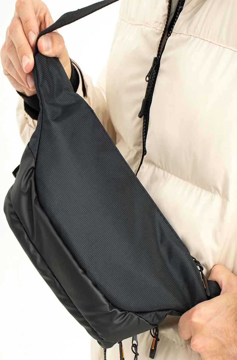 كاسفا ديري Kasva Leather Waist and Shoulder Bag with Waterproof Fabric