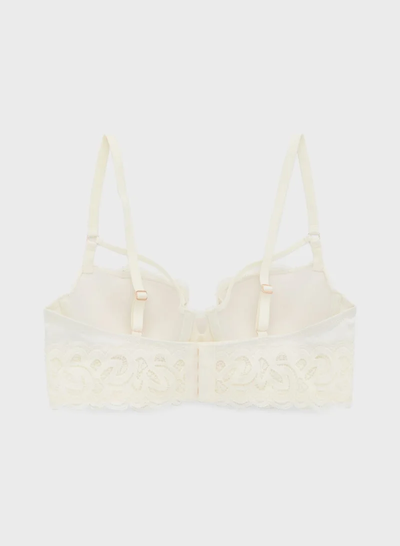 آري من امريكان ايجل Lace Detail Plunge  Bra