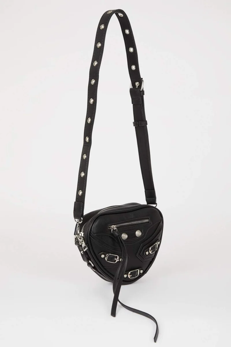 ديفاكتو Woman Faux Leather Shoulder Bag
