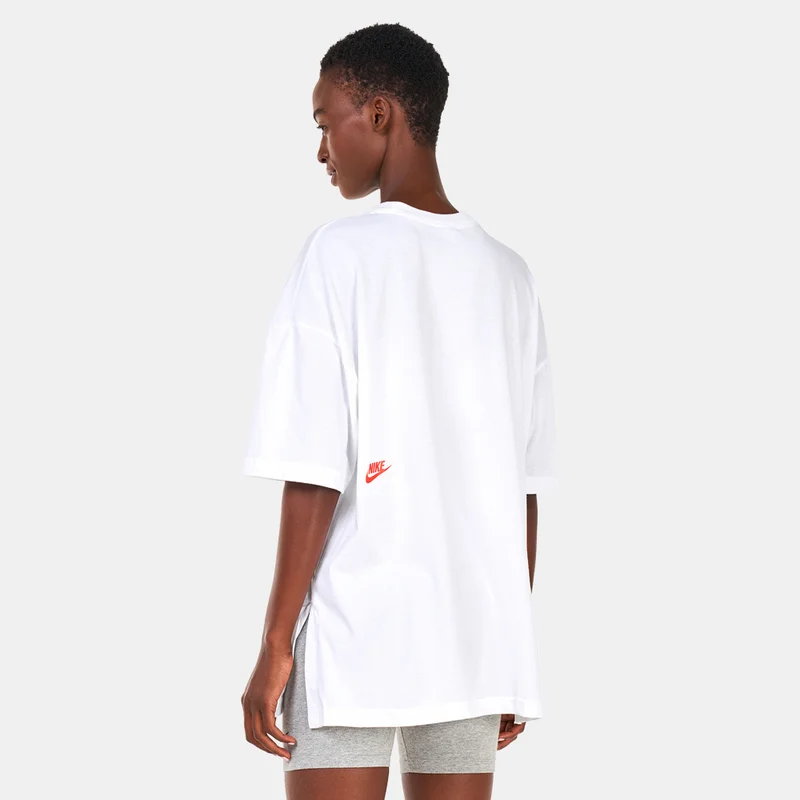 نايكي تيشيرت دانس للنساء