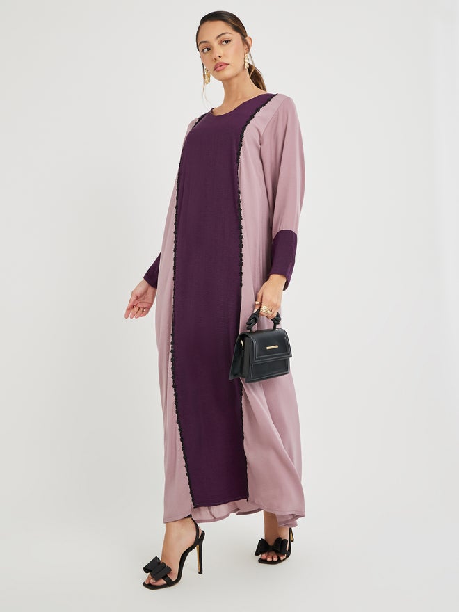 Styli Amirah Color Block V Neck Jalabiya with Lace Trim  - Image 1