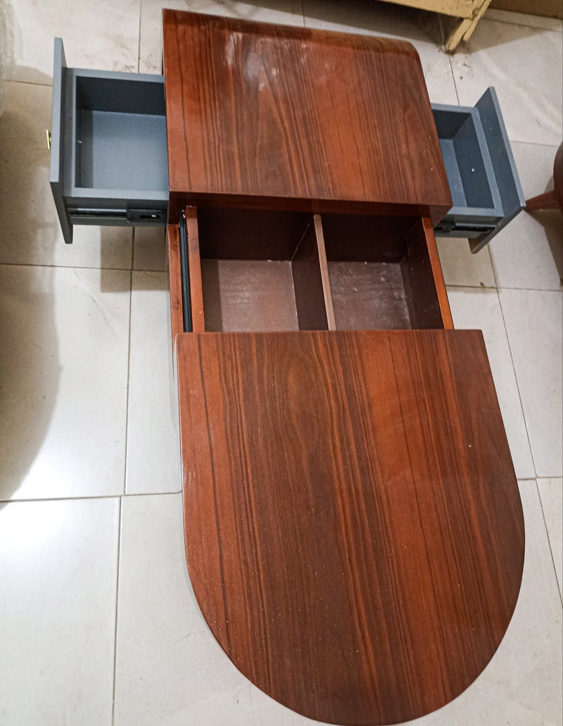 Chairo Modern Coffee Table with Unique Styling  .90 cm length, 55 cm width, and 45 cm height . shiny brown - Image 5