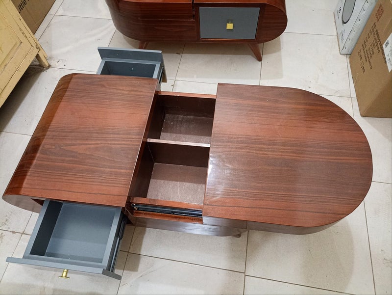 Chairo Modern Coffee Table with Unique Styling  .90 cm length, 55 cm width, and 45 cm height . shiny brown - Image 3