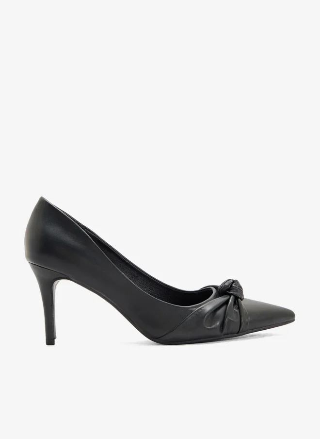 Spot-On Pointed Pump With Knot Detail