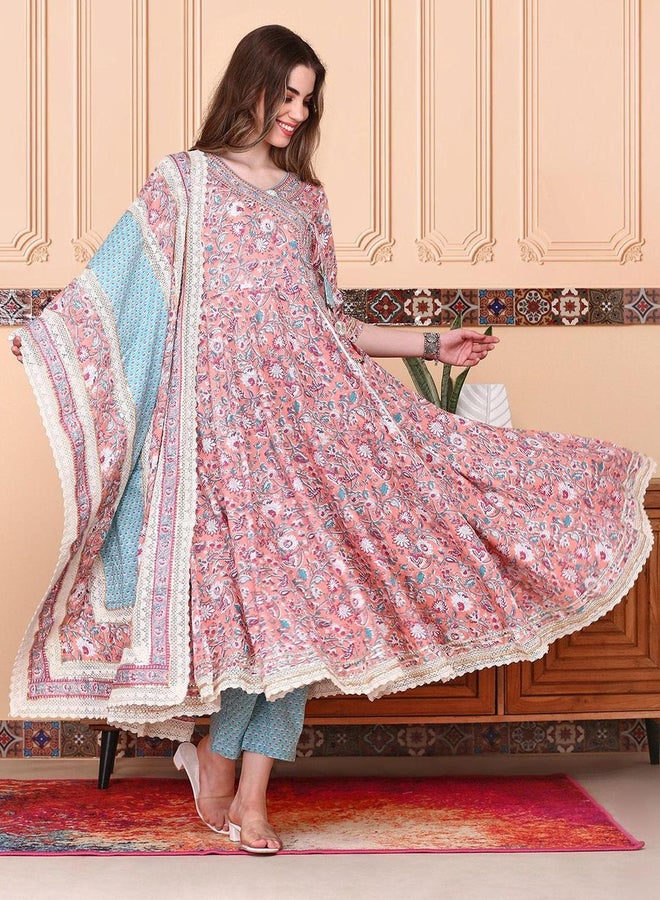 ISHIN طقم كورتا مطبوع بياقة على شكل V مع بنطلون ودوباتا - Image 5