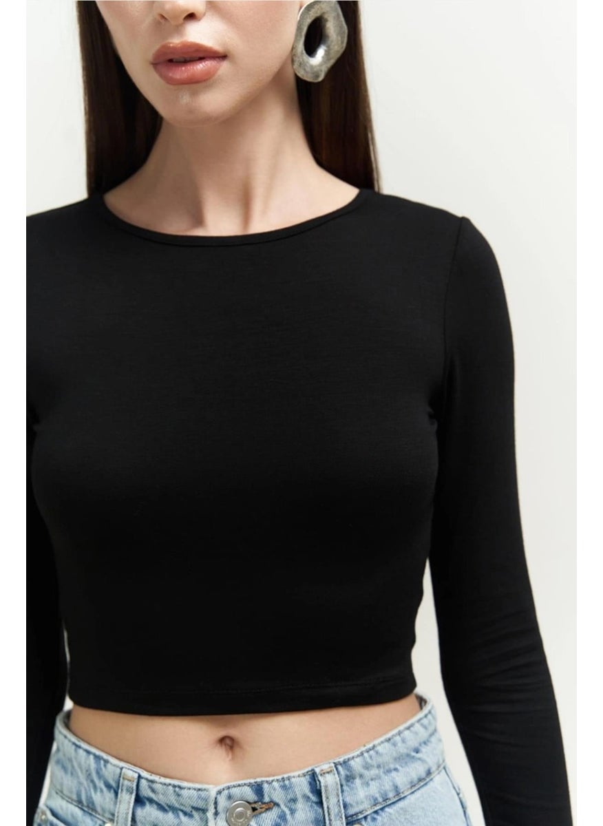 Tena Women's Black Long Sleeve Crew Neck Crop Blouse  - Image 2