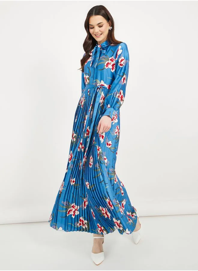 ستايلي All-Over Floral Print Pleated A-Line Maxi Dress