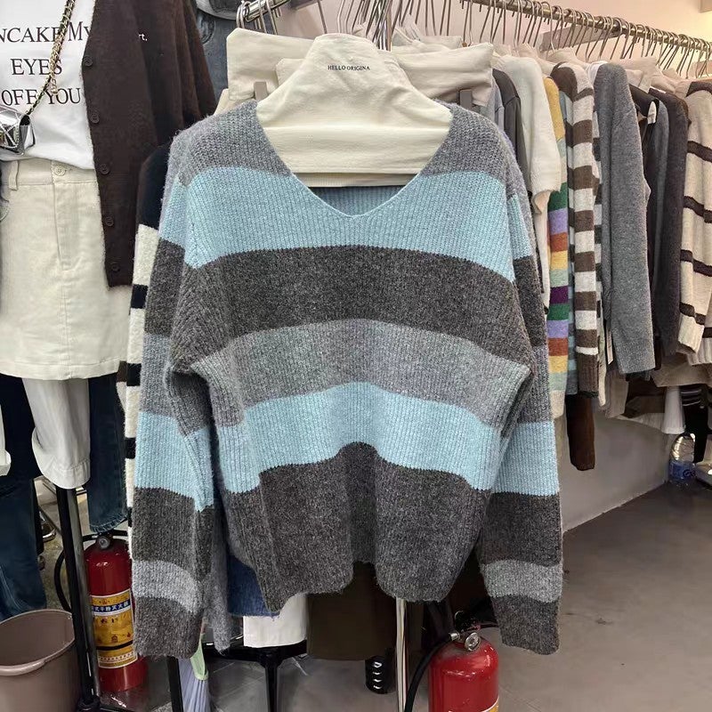 Women's V-Neck Stripe Cardigan - Image 3