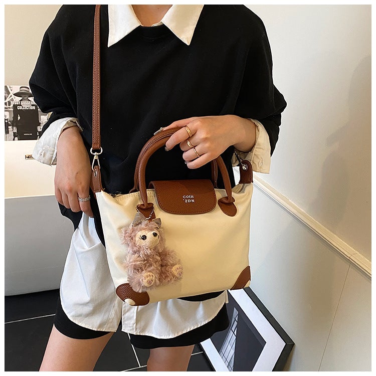Korean Commuter Tote Bag, Simple Handbag, Fashionable And Versatile Crossbody Bag, Cute Pendant, Large Capacity Shoulder Bag For Women - Image 2