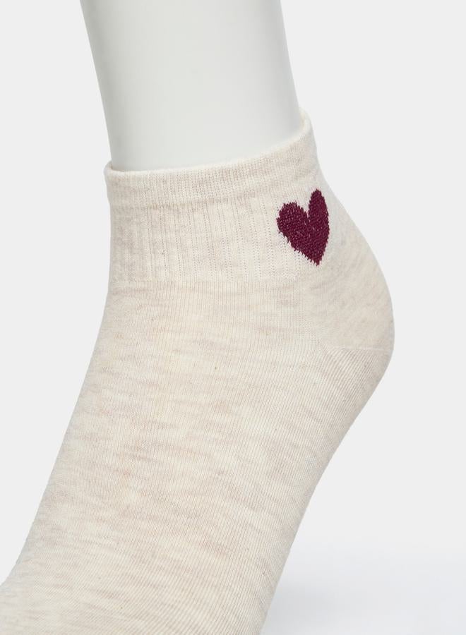Styli Pack of 5 - Embroidered Heart Ankle Socks  - Image 3