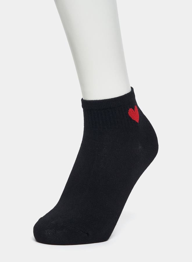 Styli Pack of 5 - Embroidered Heart Ankle Socks  - Image 4