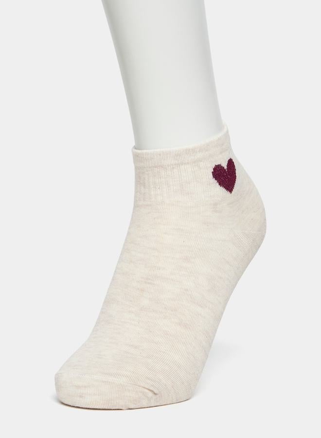Styli Pack of 5 - Embroidered Heart Ankle Socks  - Image 2