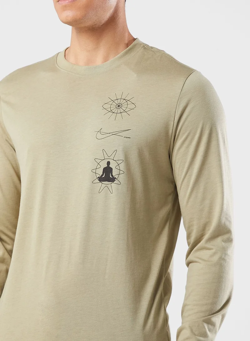 Nike Dri-Fit Seasonal Yoga Pre T-Shirt