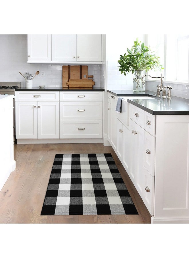 KILOCOCO KILOCOCO Buffalo Plaid Checkered Rug - Door Mat Outdoor, Black and White Outdoor, Cotton Washable Front Door Rug Layered Doormats for Front Porch/Farmhouse/Entryway, 27.5x43 Inches  - Image 4