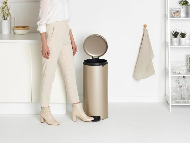 Brabantia NewIcon Pedal Bin 30 L - Metallic Gold Soft-Closure Kitchen Rubbish Bin with Removable Inner Bucket - Image 5